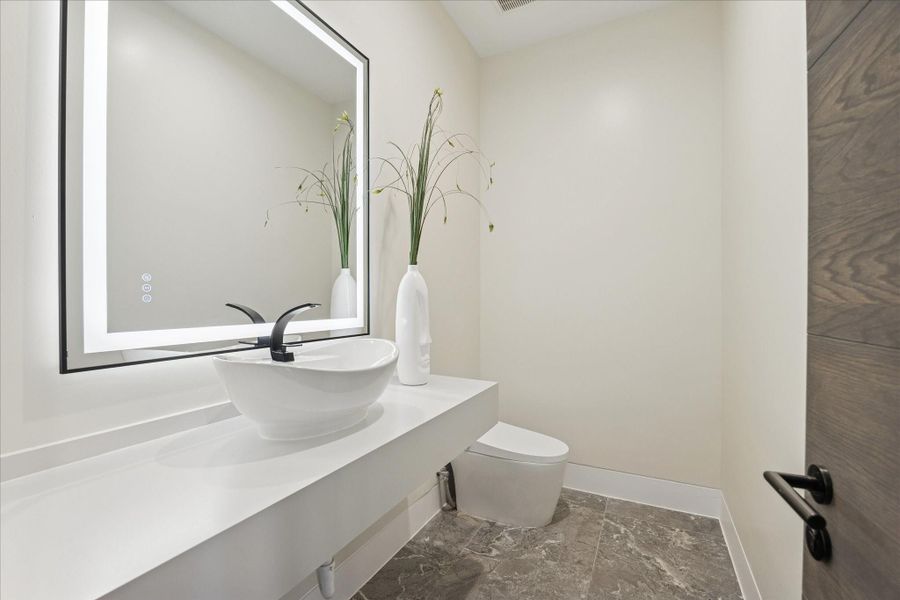 1st floor half bathroom