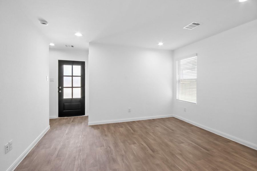 Spacious, unfurnished interior of a new home in William Trails, Willis (Image 5). Spacious, unfurnished interior of a new home in William Trails, Willis (Image 5).