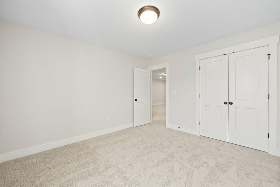 Spacious, unfurnished interior of a new home in Harbor Crossing, Greensboro (Image 23).