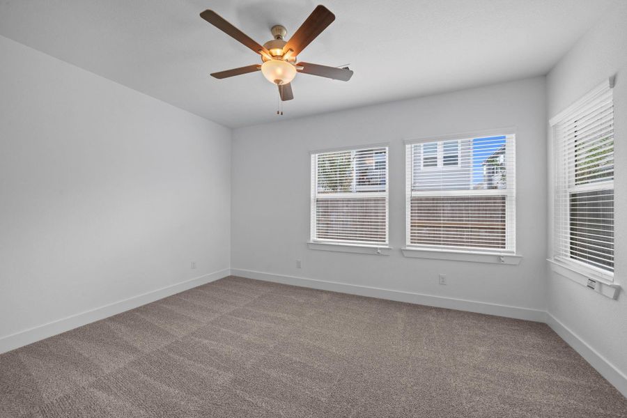 Spacious, unfurnished interior of a new home in Meridiana, Manvel (Image 9).