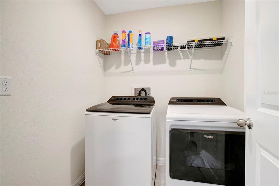 Close-up of interior finishes inside a home in River Park, Temple Terrace (Image 22).