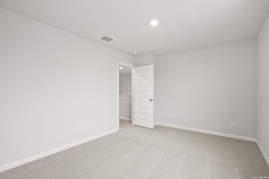 Spacious, unfurnished interior of a new home in Abbott Place, St. Hedwig (Image 20).