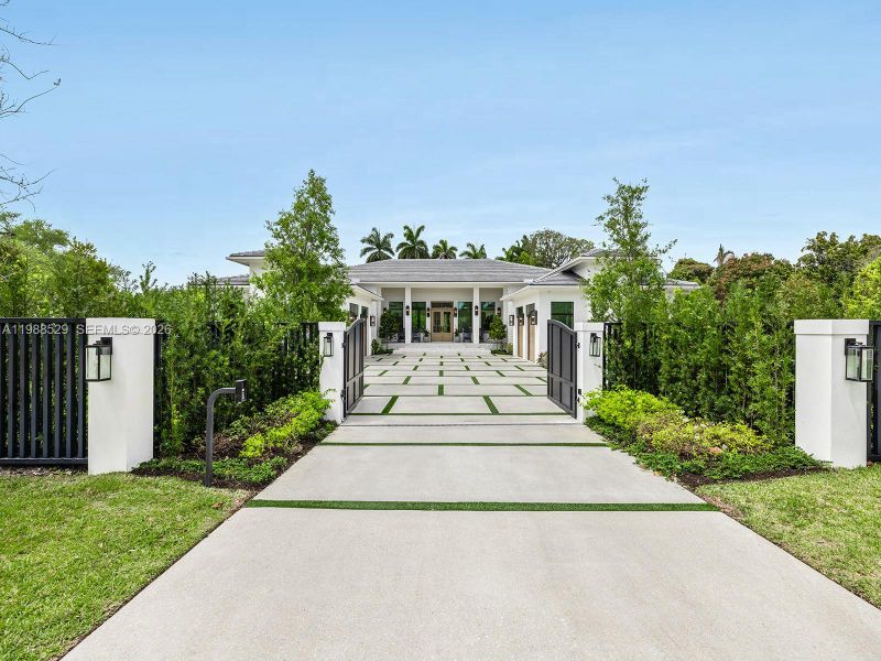 Community amenities in , Palmetto Bay (Image 32).