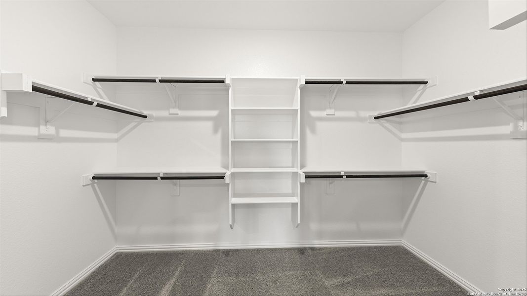 Image 25 of a home in Vista Ridge.