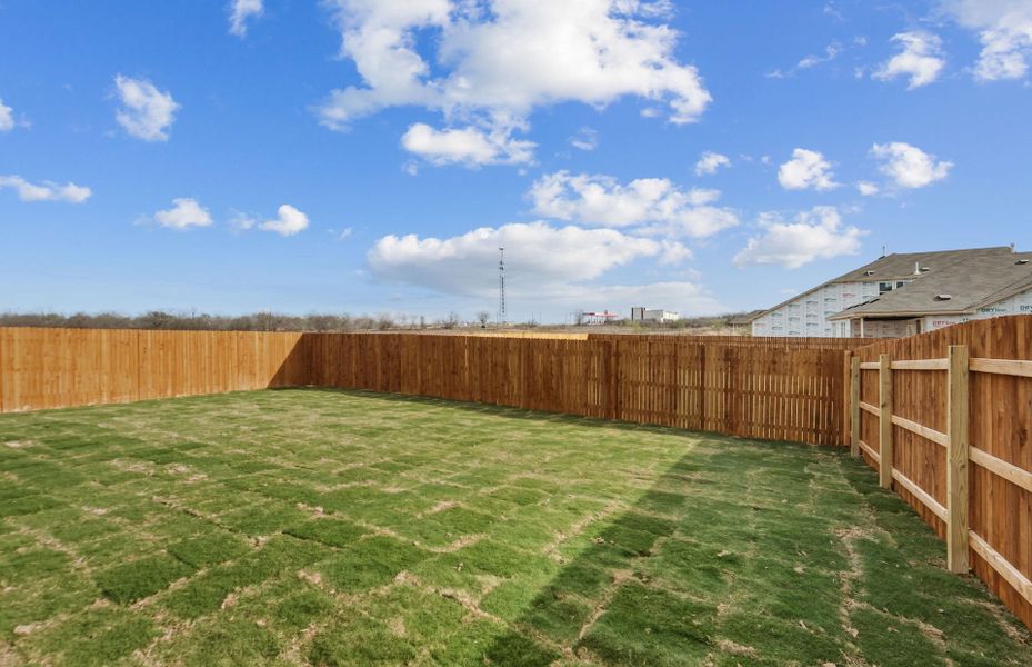 Exterior details and patio area of a home in Lagos, Manor (Image 4).