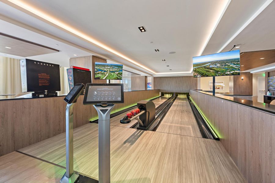 220 Lake Shore Dr-33