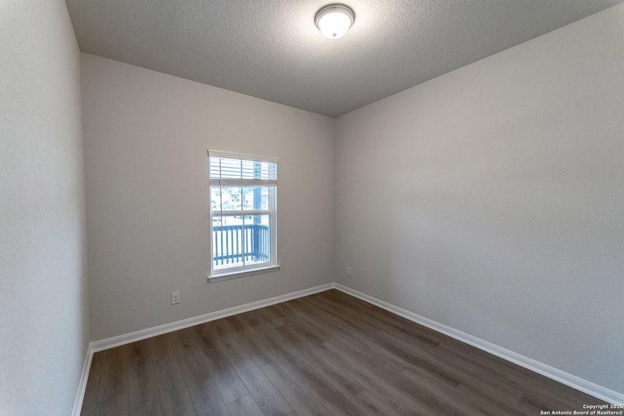 Spacious, unfurnished interior of a new home in Homestead, Schertz (Image 7).