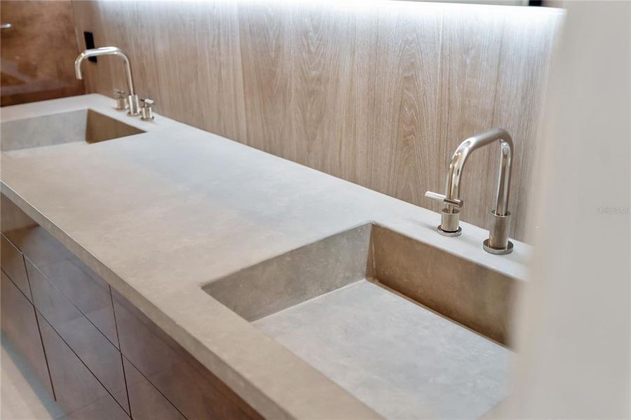 Image 82 of a home in .