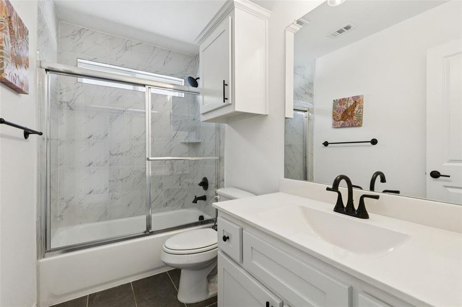 Furnished interior view inside a new home in , McKinney (Image 28). Furnished interior view inside a new home in , McKinney (Image 28).