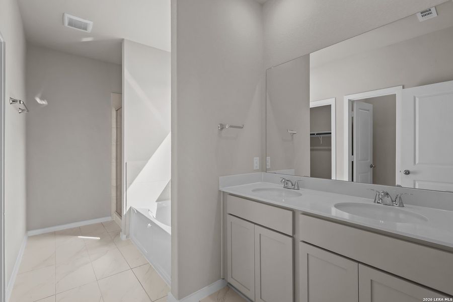Furnished interior view inside a new home in Garden Grove, San Antonio (Image 11).