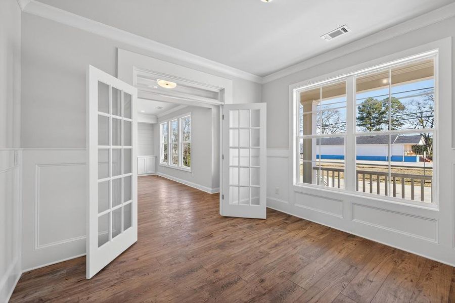 Spacious, unfurnished interior of a new home in Hemingway, Flowery Branch (Image 37). Spacious, unfurnished interior of a new home in Hemingway, Flowery Branch (Image 37).