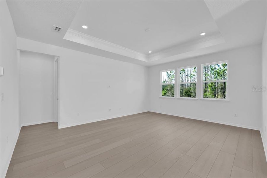 Spacious, unfurnished interior of a new home in Lakeview Estates, Palm Coast (Image 32). Spacious, unfurnished interior of a new home in Lakeview Estates, Palm Coast (Image 32).
