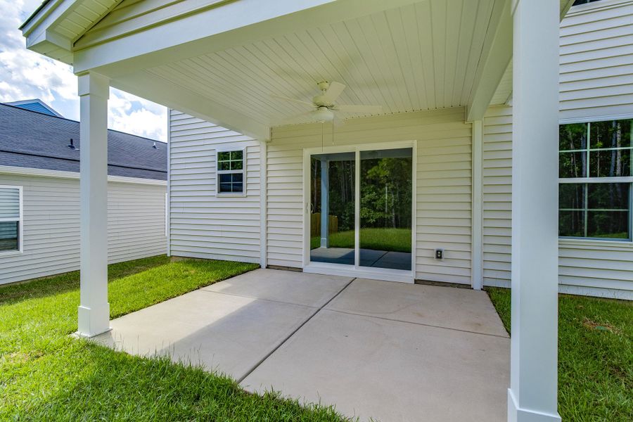 Exterior details and patio area of a home in Killians Crossing, Blythewood (Image 4).