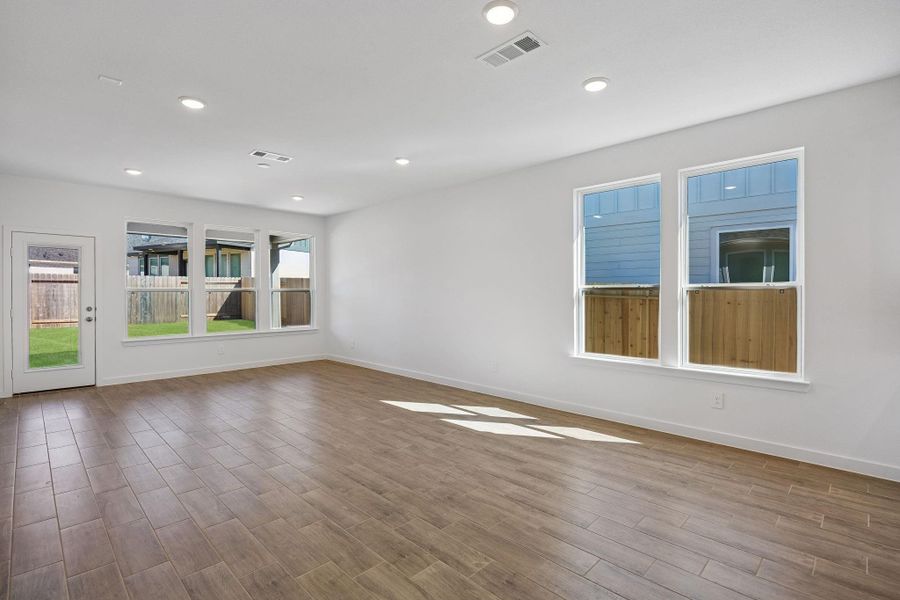 Spacious, unfurnished interior of a new home in Montgomery Bend, Montgomery (Image 25). Spacious, unfurnished interior of a new home in Montgomery Bend, Montgomery (Image 25).