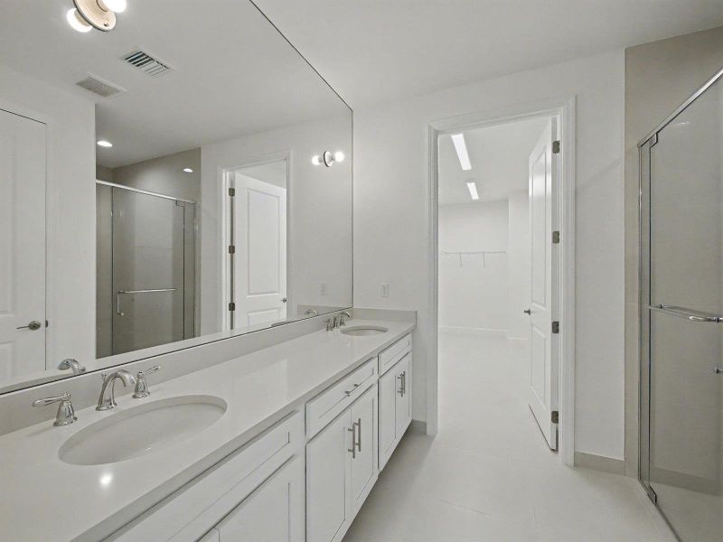 Master Bathroom Master Bathroom