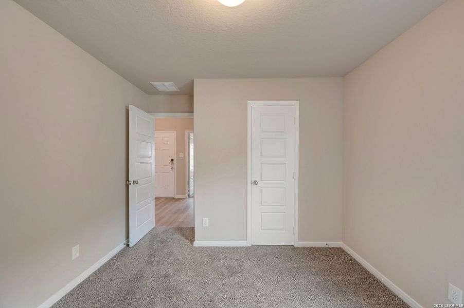 Spacious, unfurnished interior of a new home in Greenspoint Heights, Seguin (Image 25).