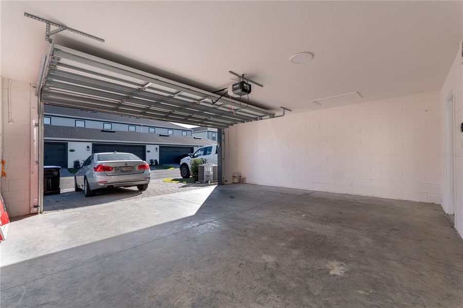 Spacious, unfurnished interior of a new home in , Winter Garden (Image 20). Spacious, unfurnished interior of a new home in , Winter Garden (Image 20).