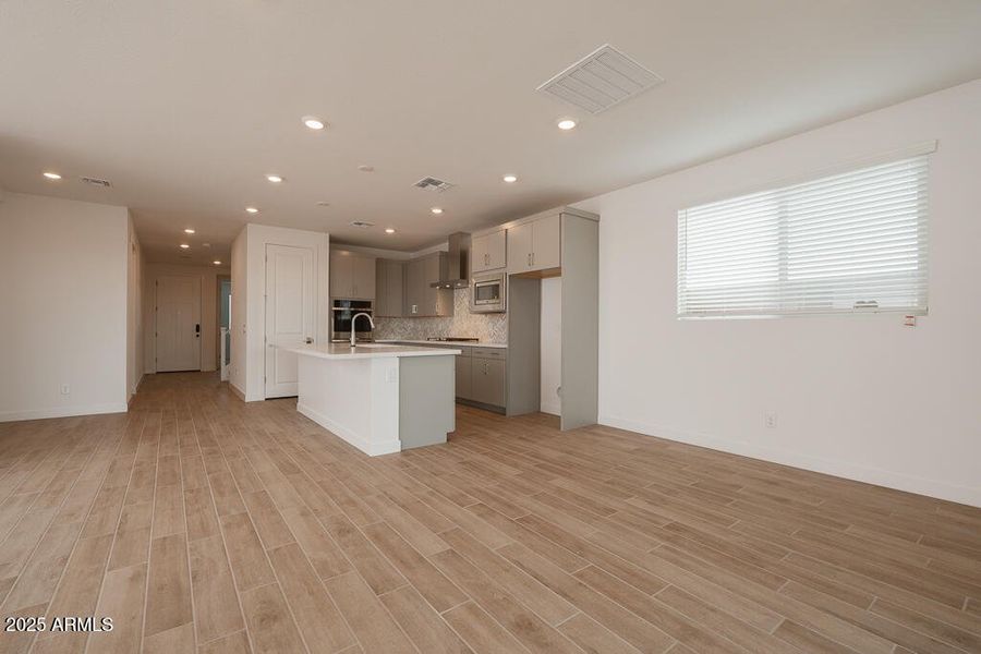 Tri Pointe Terraza 140 - Dining-2MLS Tri Pointe Terraza 140 - Dining-2MLS