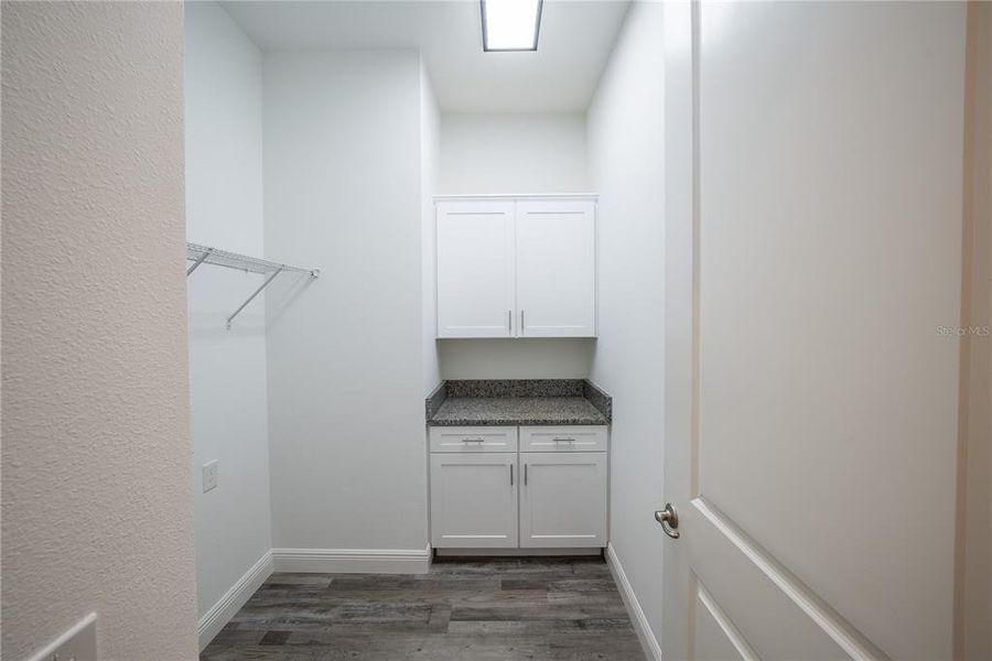 Spacious, unfurnished interior of a new home in , Ocala (Image 27).