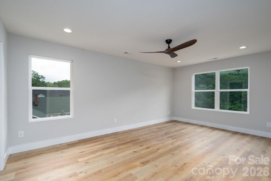 Spacious, unfurnished interior of a new home in , Kannapolis (Image 13).