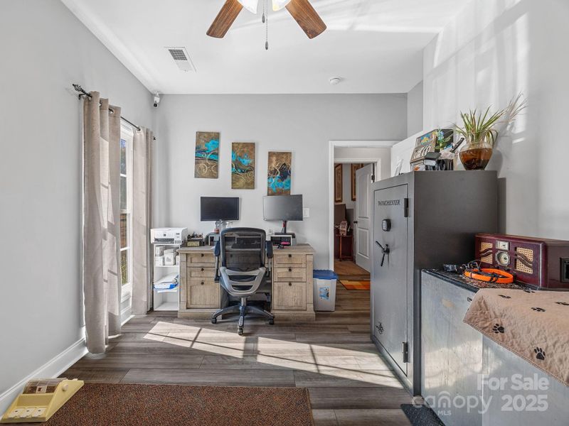 Furnished interior view inside a new home in , Chesnee (Image 12).