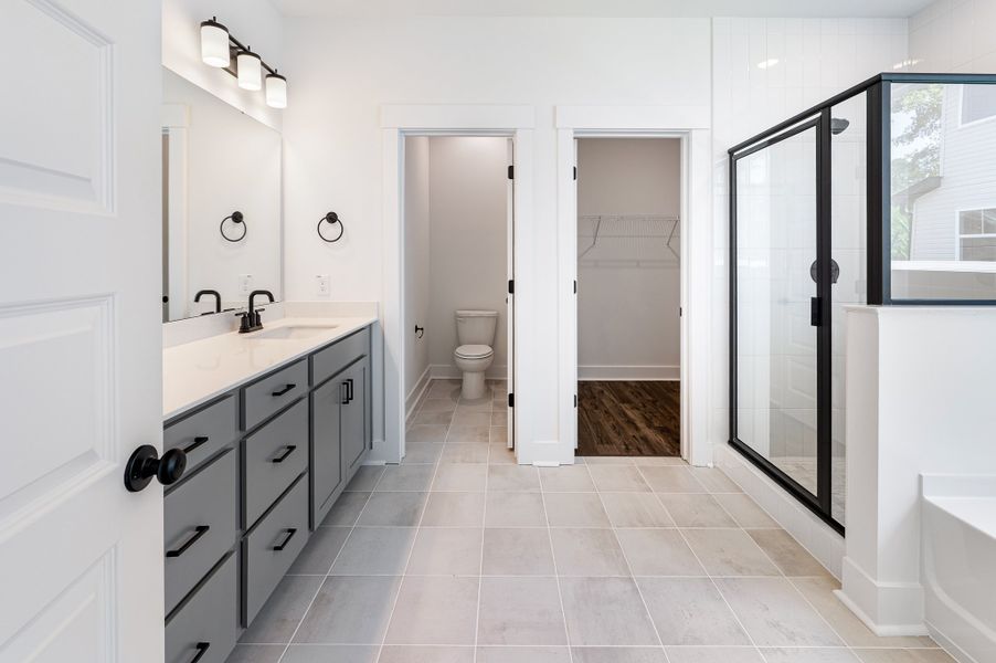 Representative furnished interior of a home built from the St. Ledger by Hunter Quinn Homes in Creek Pointe, Moncks Corner (Image 10).