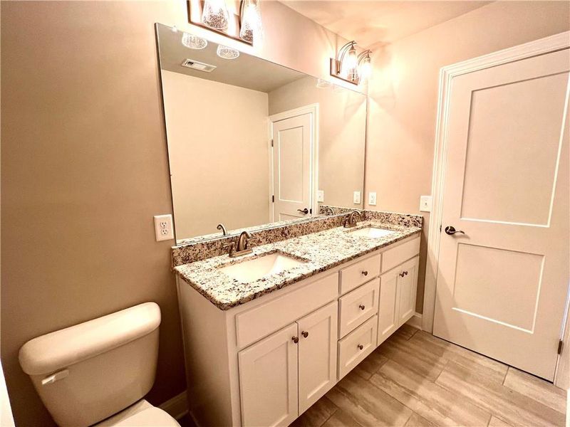 Furnished interior view inside a new home in , Jefferson (Image 12).