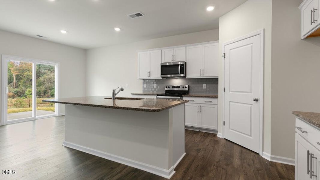 dr-horton-collinswood-lot-19-004 dr-horton-collinswood-lot-19-004