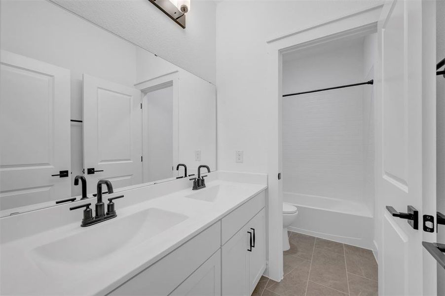 Furnished interior view inside a new home in Heath Golf & Yacht Estates, Heath (Image 29).