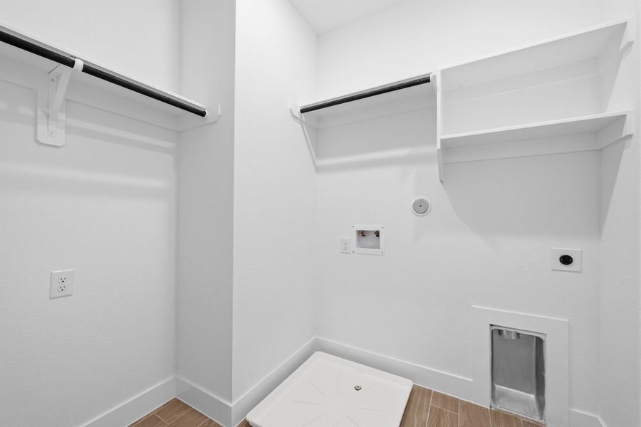 Spacious, unfurnished interior of a new home in Bridgeland, Cypress (Image 27). Spacious, unfurnished interior of a new home in Bridgeland, Cypress (Image 27).