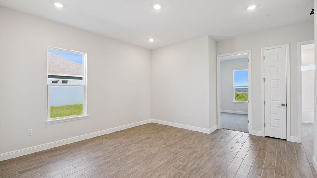 Representative unfurnished interior of a home built from the Conrad by D.R. Horton in Buena Lago, St. Cloud (Image 22). Representative unfurnished interior of a home built from the Conrad by D.R. Horton in Buena Lago, St. Cloud (Image 22).