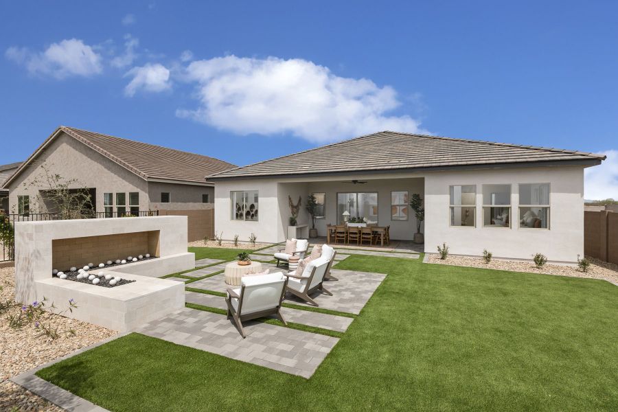 Representative exterior details of a home built from the Auburn by Mattamy Homes in White Tank Vistas, Waddell (Image 4).