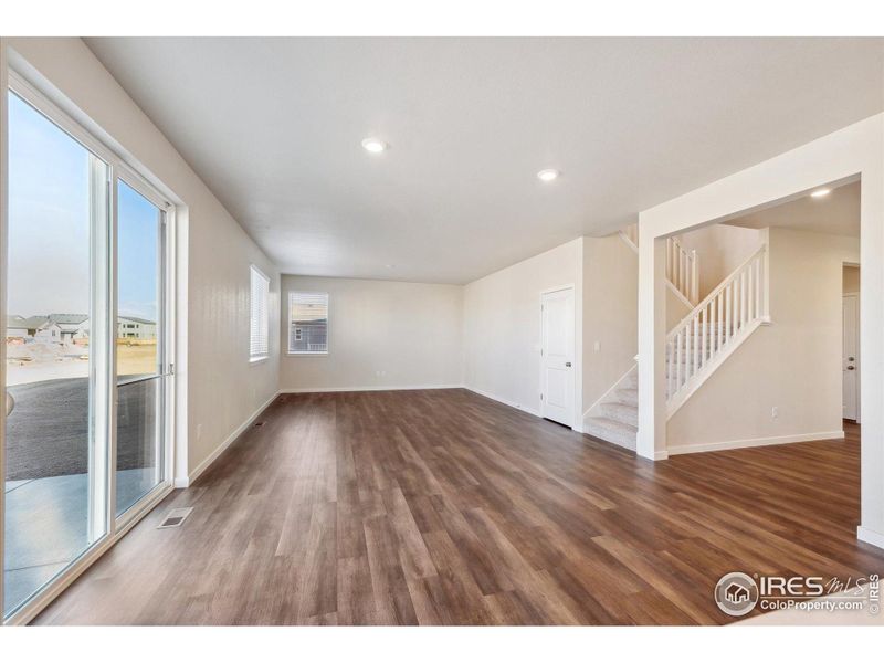 Spacious, unfurnished interior of a new home in Timnath Lakes, Timnath (Image 23).