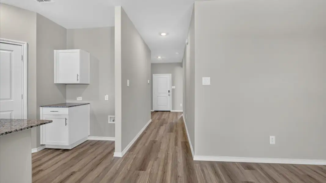 Spacious, unfurnished interior of a new home in Rosewood at Beltmill, Fort Worth (Image 24).
