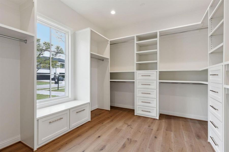 Spacious, unfurnished interior of a new home in , Dallas (Image 21).