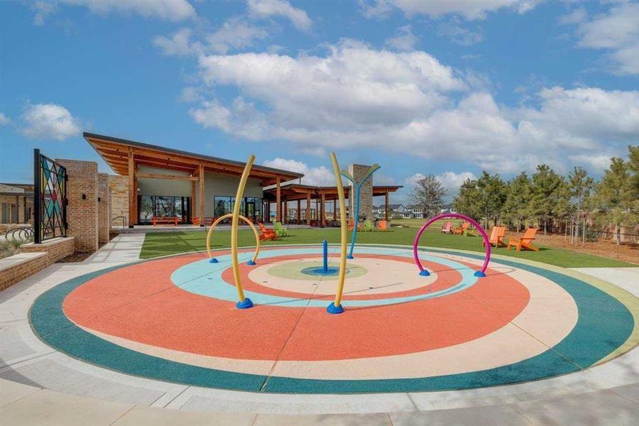 Elyson splash pad