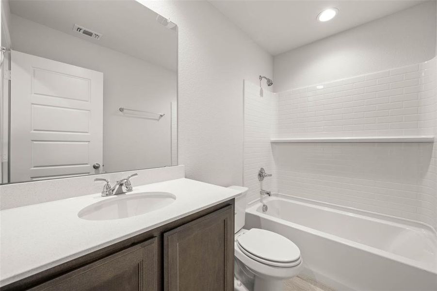 Furnished interior view inside a new home in Mountain Valley, Burleson (Image 11).
