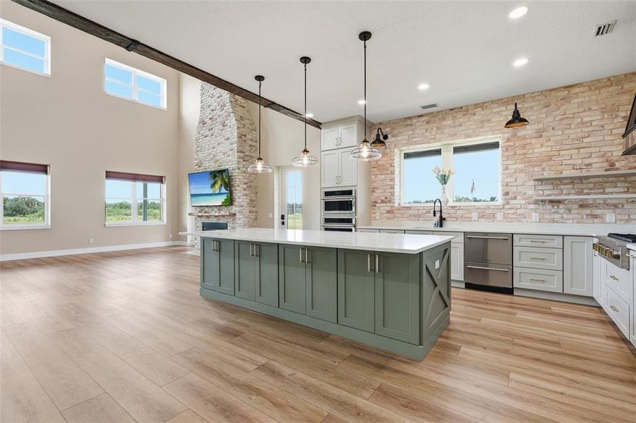 Furnished interior view inside a new home in , Arcadia (Image 15).