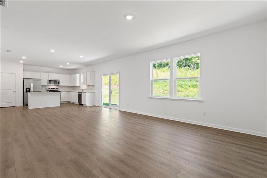 Spacious, unfurnished interior of a new home in Avery Ridge, Gainesville (Image 18).