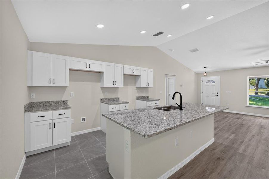 Furnished interior view inside a new home in , Ocklawaha (Image 6).