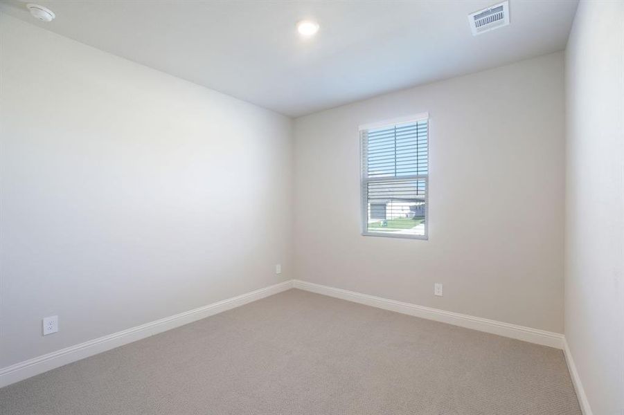 Photo is not of the actual home, but is an inspirational photo of builder’s model home and may depict options, furnishings, and/or decorator features that are not included. Photo is not of the actual home, but is an inspirational photo of builder’s model home and may depict options, furnishings, and/or decorator features that are not included.