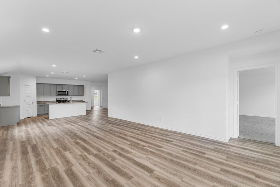 Spacious, unfurnished interior of a new home in Reserve at Mallard Lakes, Orange (Image 16). Spacious, unfurnished interior of a new home in Reserve at Mallard Lakes, Orange (Image 16).