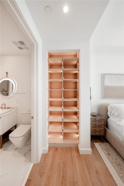 Image 14 of a home in .