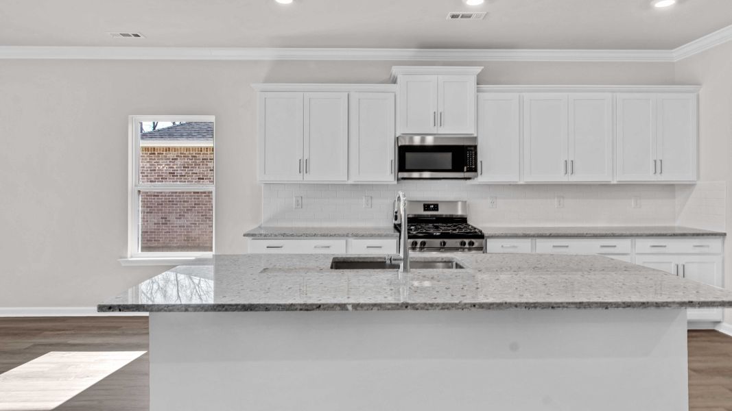 Representative furnished interior of a home built from the Plan by D.R. Horton in Hedge Rose, Somerville (Image 8).