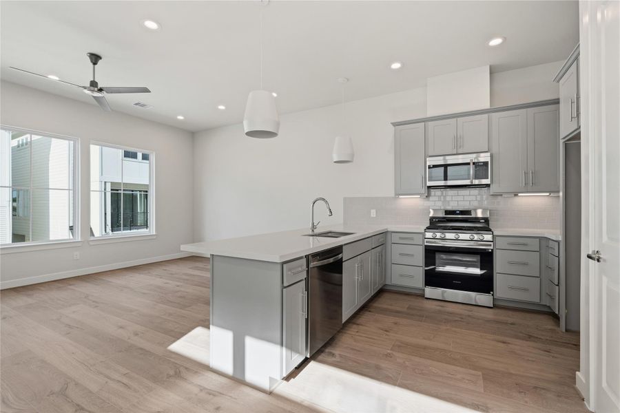 Furnished interior view inside a new home in Willowbend Point, Houston (Image 9).