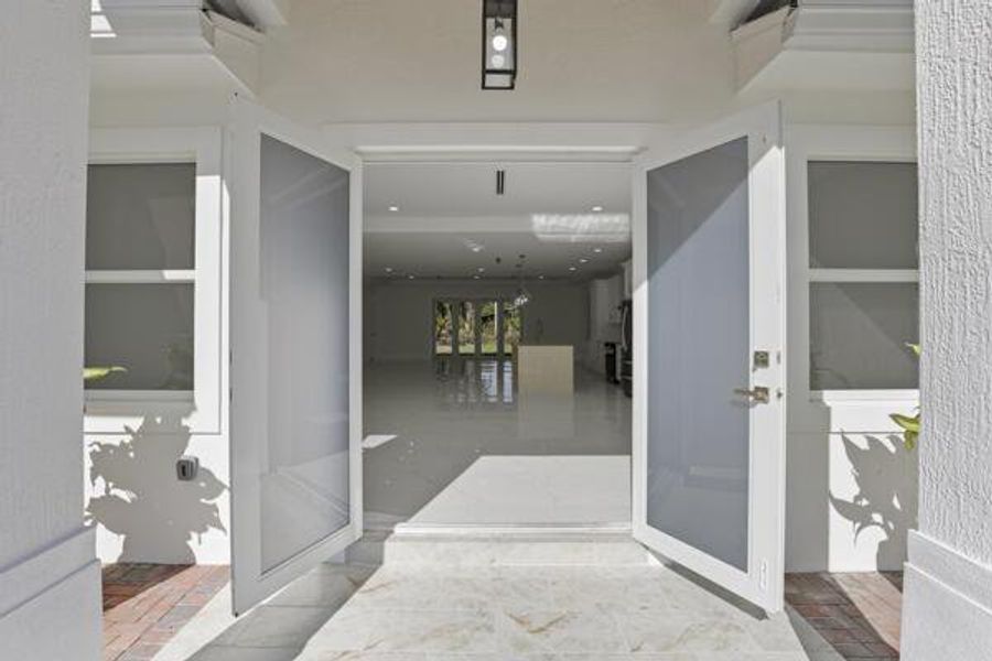 Exterior details and patio area of a home in , Loxahatchee (Image 31).