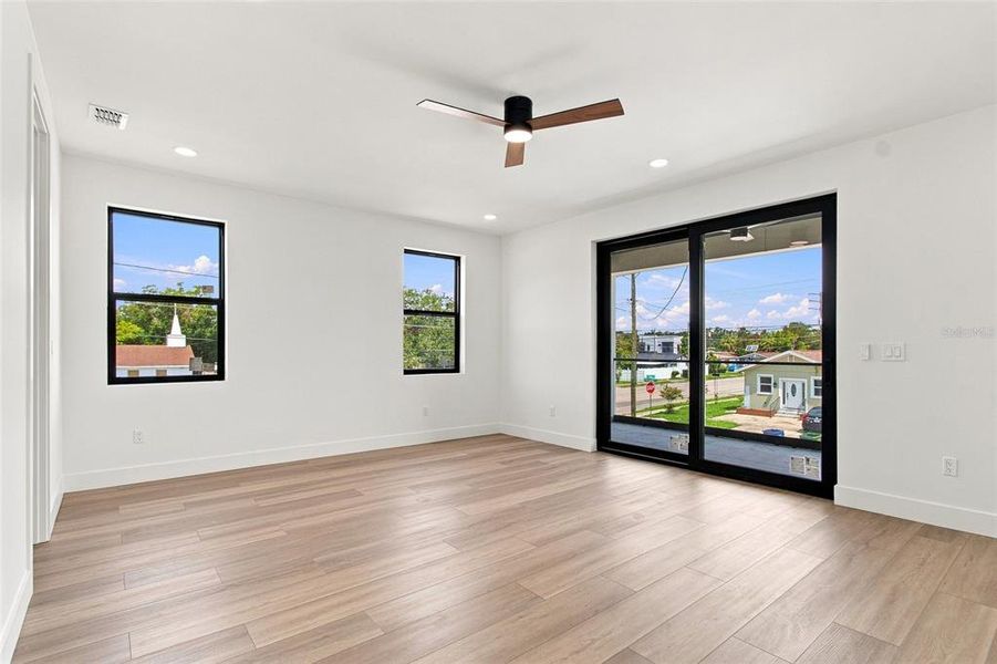 Spacious, unfurnished interior of a new home in , Tampa (Image 33). Spacious, unfurnished interior of a new home in , Tampa (Image 33).