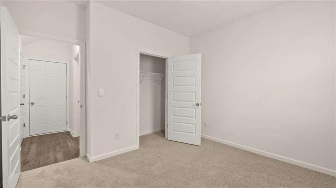 Spacious, unfurnished interior of a new home in Poplar Preserve, Newnan (Image 13).