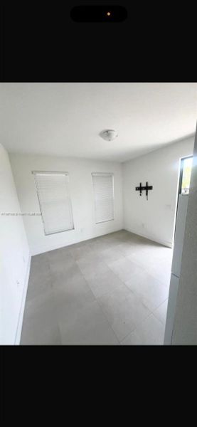 Spacious, unfurnished interior of a new home in Century Royal Homes, Homestead (Image 25).