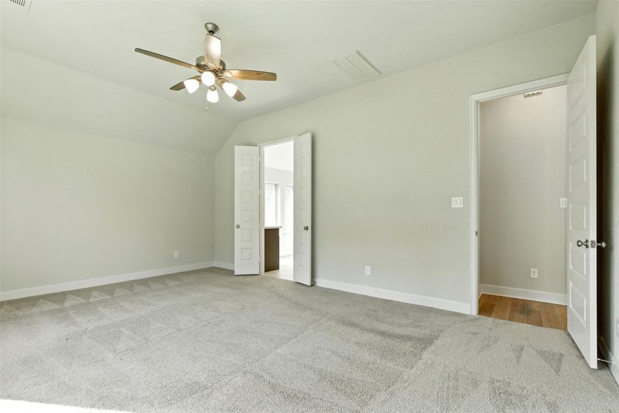 Spacious, unfurnished interior of a new home in Artavia 50', Conroe (Image 21). Spacious, unfurnished interior of a new home in Artavia 50', Conroe (Image 21).